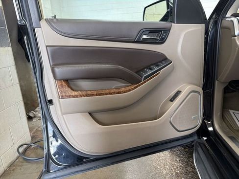 Used 2016 Chevrolet Suburban LTZ AWD/4WD image 13