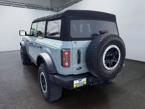 Used 2022 Ford Bronco Badlands image 3