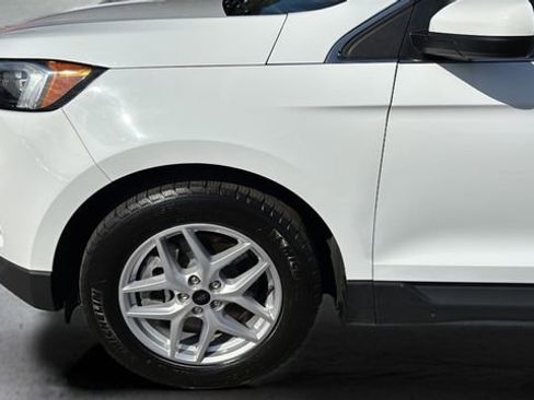 Used 2024 Ford Edge SEL image 33