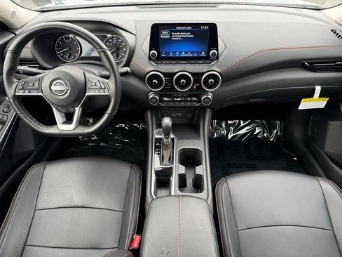 Used 2024 Nissan Sentra SR w/ SR Premium Package image 25