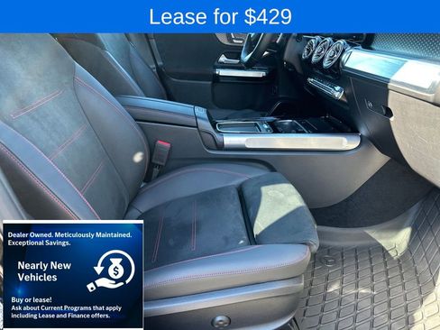 Used 2025 Mercedes-Benz GLB 250 image 36