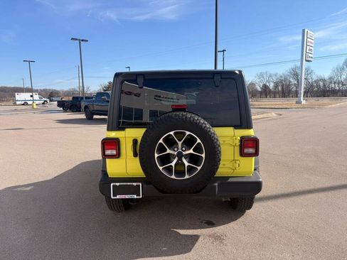 Used 2024 Jeep Wrangler Sport image 4