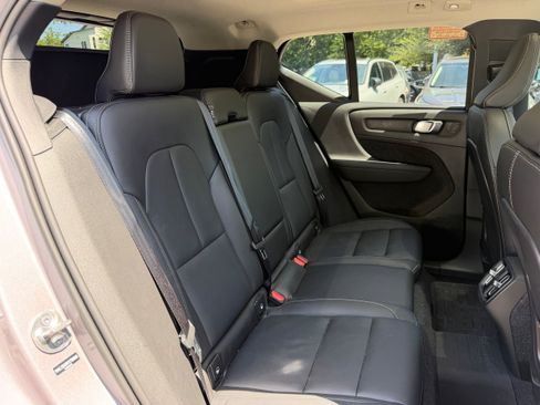 Certified 2026 Volvo XC40 B5 Plus AWD/4WD image 12