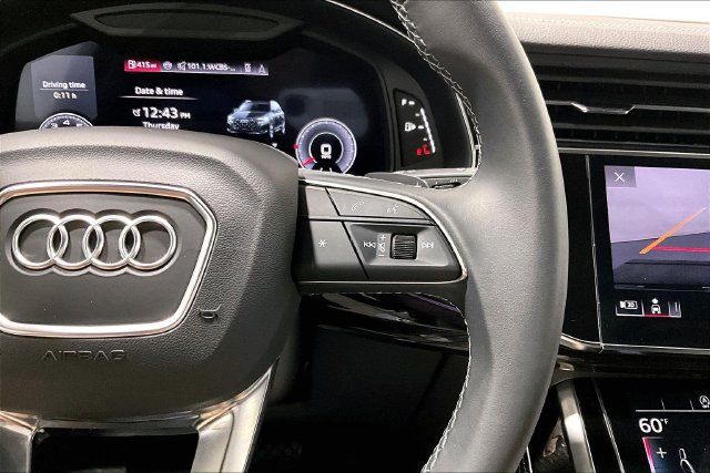 Used 2025 Audi Q7 3.0T Premium Plus w/ Premium Plus Package AWD/4WD image 12