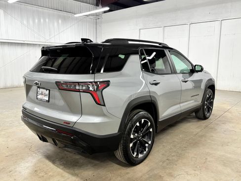 Used 2025 Chevrolet Equinox RS w/ Safety and Technology Package FWD image 7