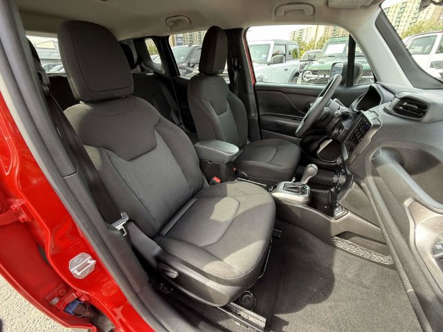 Used 2022 Jeep Renegade Sport w/ Sport Appearance Group FWD image 8