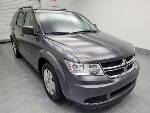 Used 2018 Dodge Journey SE image 13