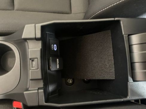 Certified 2025 Toyota Corolla LE AWD/4WD image 29