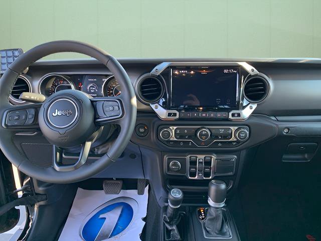 Used 2023 Jeep Gladiator Sport AWD/4WD image 38
