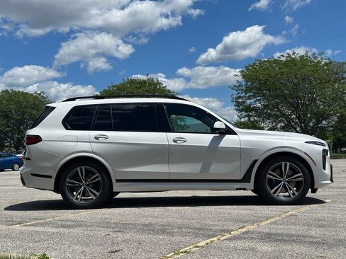 New 2026 BMW X7 xDrive40i w/ M Sport Package AWD/4WD image 8