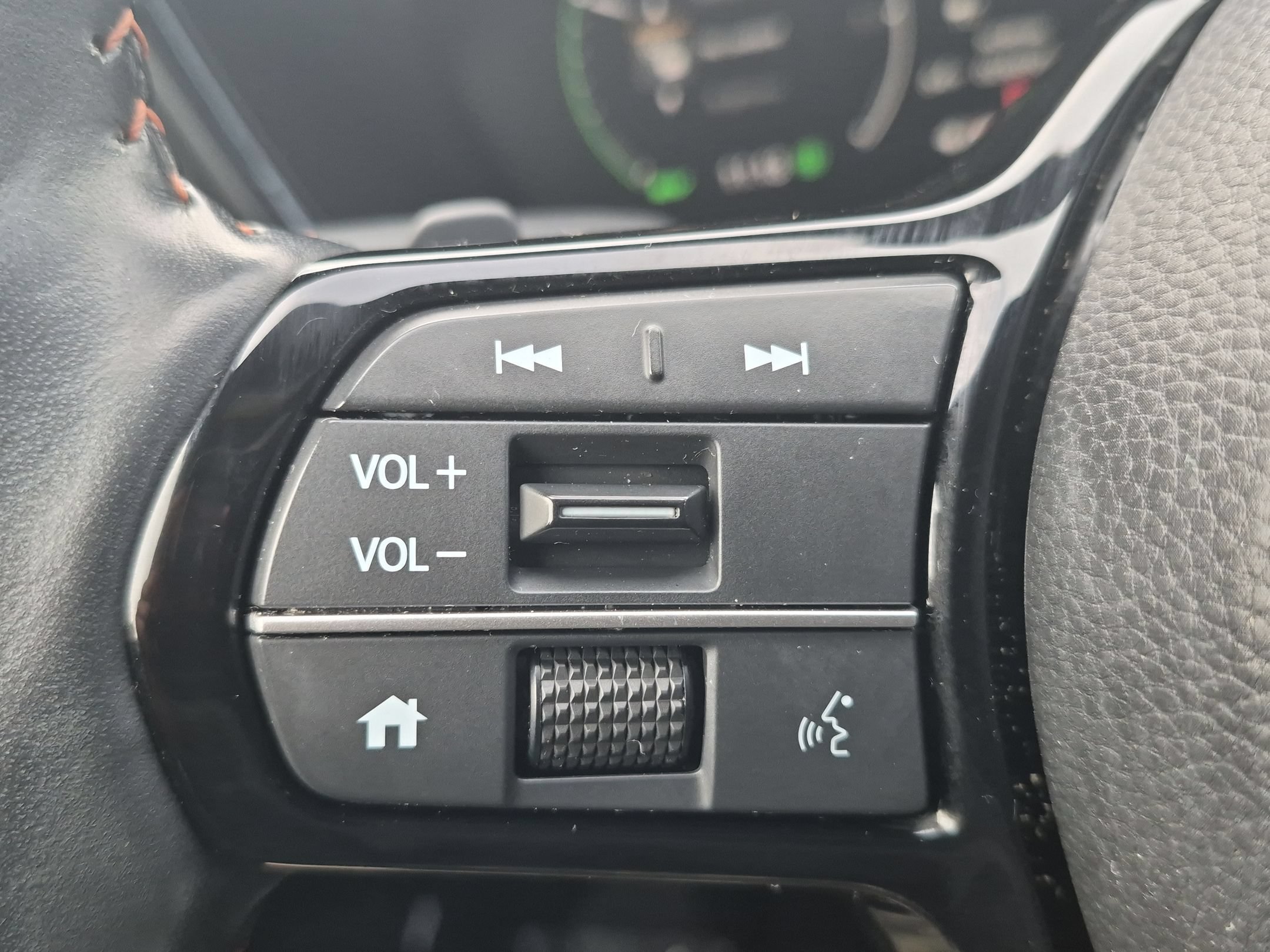 Certified 2024 Honda CR-V Sport Touring image 15