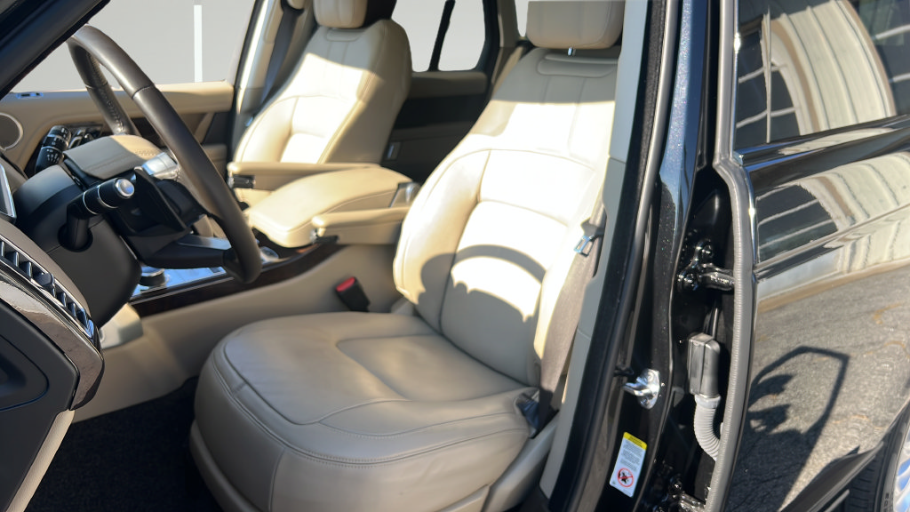 Used 2021 Land Rover Range Rover HSE AWD/4WD image 14