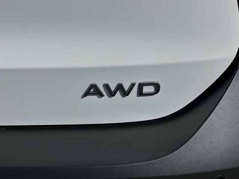 Certified 2025 Nissan Kicks S image 52