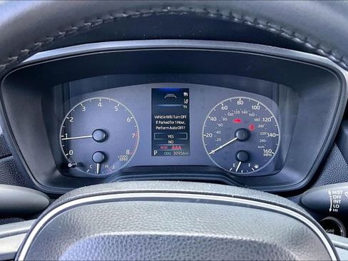 Used 2023 Toyota Corolla Cross LE AWD/4WD image 12