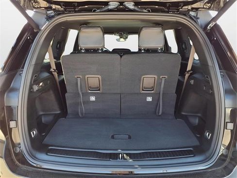 Used 2024 Jeep Grand Cherokee L Altitude image 23