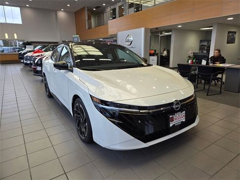 New 2026 Nissan Sentra SR image 3