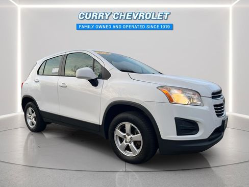 Used 2016 Chevrolet Trax LS image 1