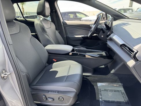 Certified 2023 Volkswagen ID.4 S RWD image 37