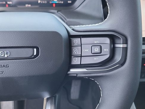 New 2026 Jeep Cherokee Overland image 19