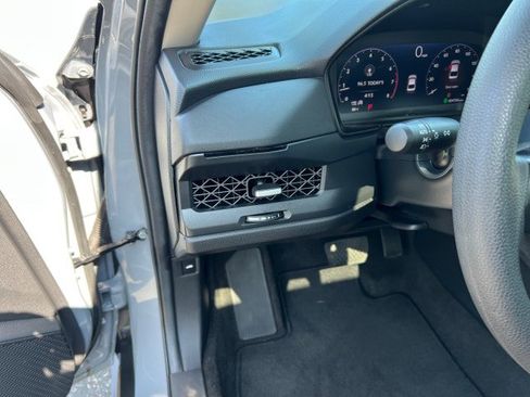 Used 2025 Honda Accord SE image 12
