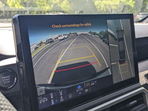 Used 2024 Toyota Tacoma Limited w/ Limited Package (LT) image 13