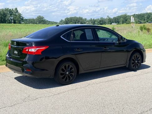 Used 2019 Nissan Sentra SV FWD image 35