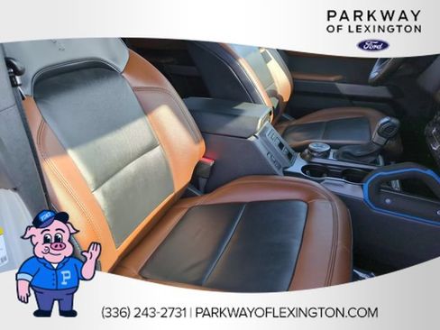 Used 2023 Ford Bronco Outer Banks w/ Sasquatch Package AWD/4WD image 34