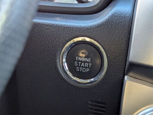 Used 2016 Toyota 4Runner Limited image 21