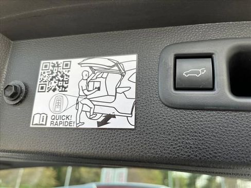 Used 2022 Toyota Highlander Limited image 26