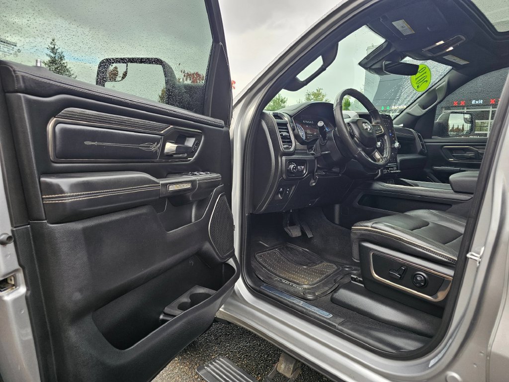 Used 2019 RAM 1500 Limited w/ Advanced Safety Group AWD/4WD image 17