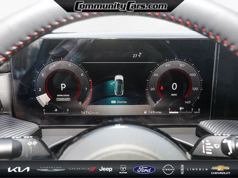 Used 2025 Nissan Kicks SR w/ SR Premium Package image 15