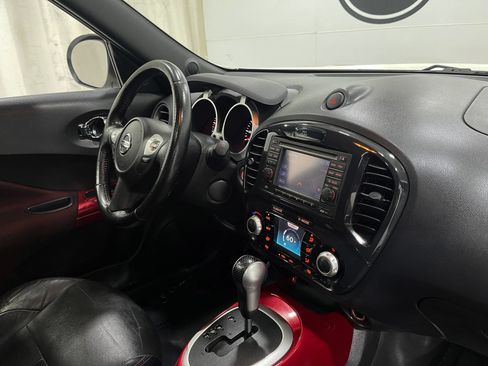 Used 2011 Nissan Juke SL AWD/4WD image 20