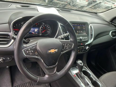 Used 2021 Chevrolet Equinox LT image 21