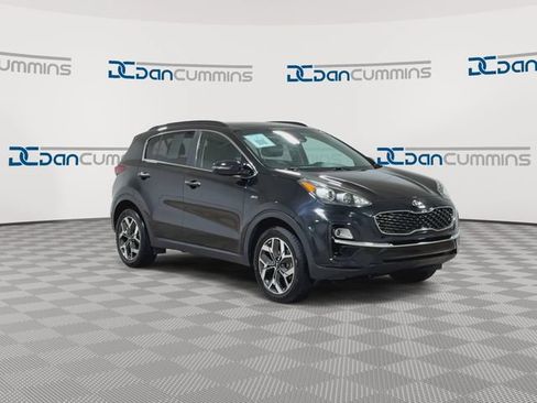 Used 2022 Kia Sportage EX AWD/4WD image 2