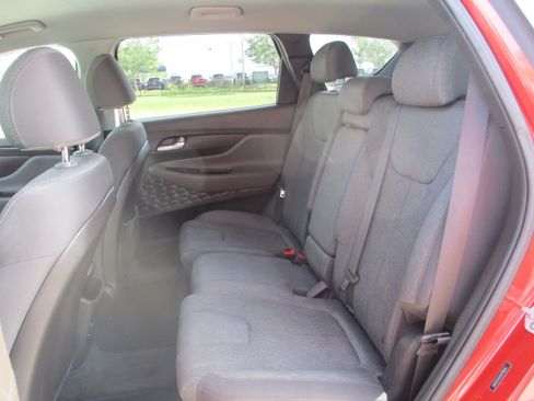 Used 2019 Hyundai Santa Fe SE FWD image 11