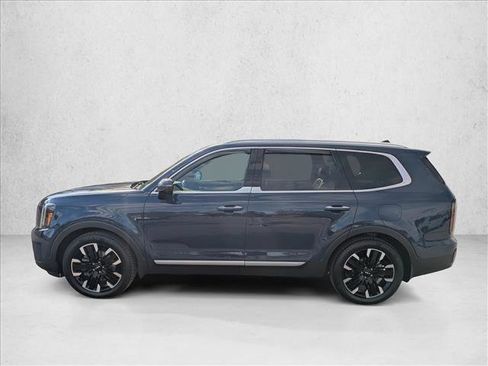 Used 2024 Kia Telluride SX w/ Towing Package image 8