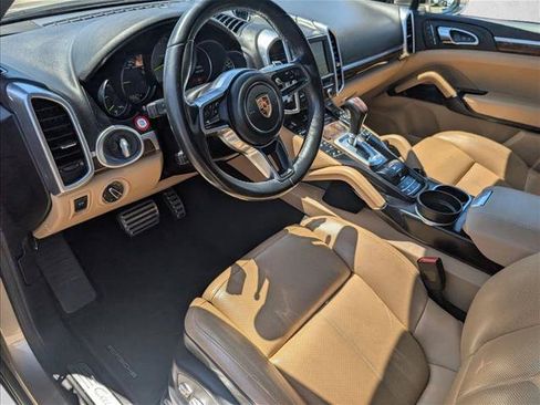 Used 2016 Porsche Cayenne S AWD/4WD image 10