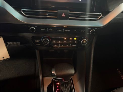 Used 2021 Kia Niro LX image 15