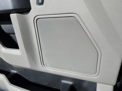 Used 2018 Ford F150 XLT w/ Equipment Group 302A Luxury image 27