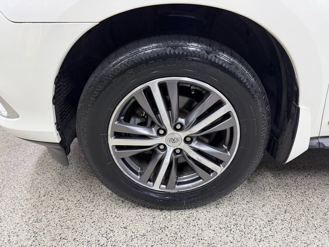 Used 2018 INFINITI QX60 Luxe w/ Premium Plus Package AWD/4WD image 40