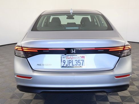 Used 2023 Honda Accord EX image 5