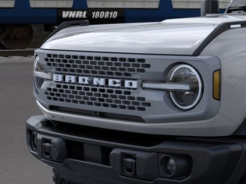 New 2026 Ford Bronco Badlands AWD/4WD image 19