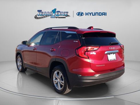 Used 2020 GMC Terrain SLE w/ Driver Convenience Package image 7