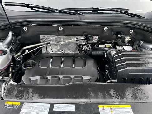 Certified 2026 Volkswagen Atlas Cross Sport SE FWD image 30