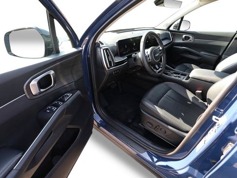 Certified 2024 Kia Sorento X-Line EX AWD/4WD image 12