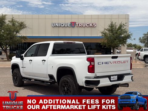 Used 2022 Chevrolet Silverado 3500 LT w/ All Star Edition AWD/4WD image 7
