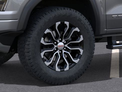 New 2026 GMC Canyon Denali AWD/4WD image 9