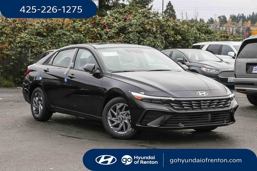 New 2026 Hyundai Elantra Hybrid w/ Cargo Package FWD image 1
