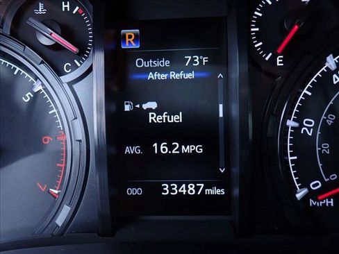 Used 2023 Toyota 4Runner 40th Anniversary SE AWD/4WD image 27