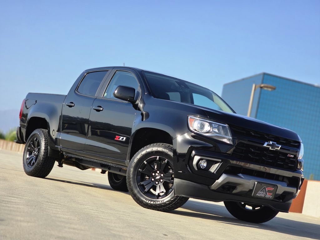 Used 2022 Chevrolet Colorado Z71 w/ Z71 Midnight Edition AWD/4WD image 1